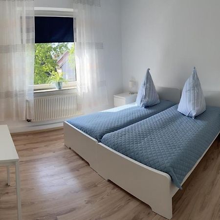 Privatzimmer Am Iltispark Duisburg Exterior photo
