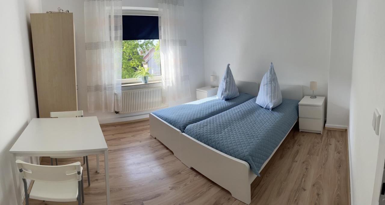 Privatzimmer Am Iltispark Duisburg Exterior photo